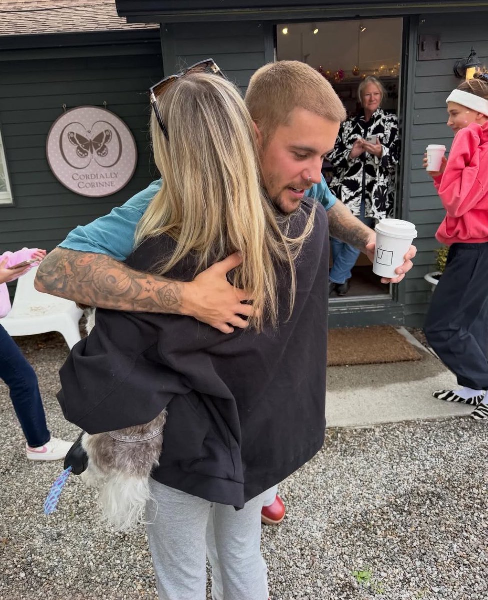 Justin Bieber News tweet media