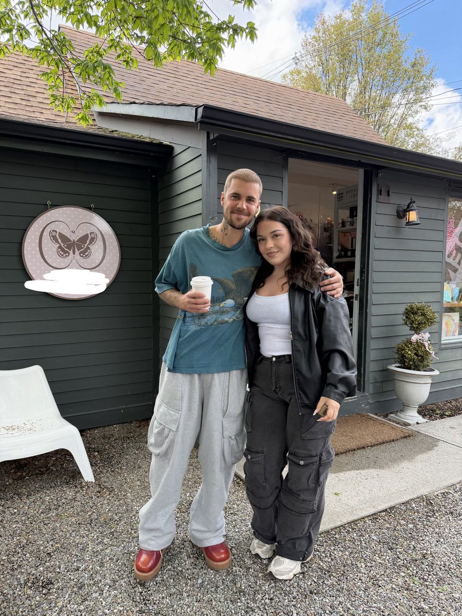 Justin Bieber News tweet media