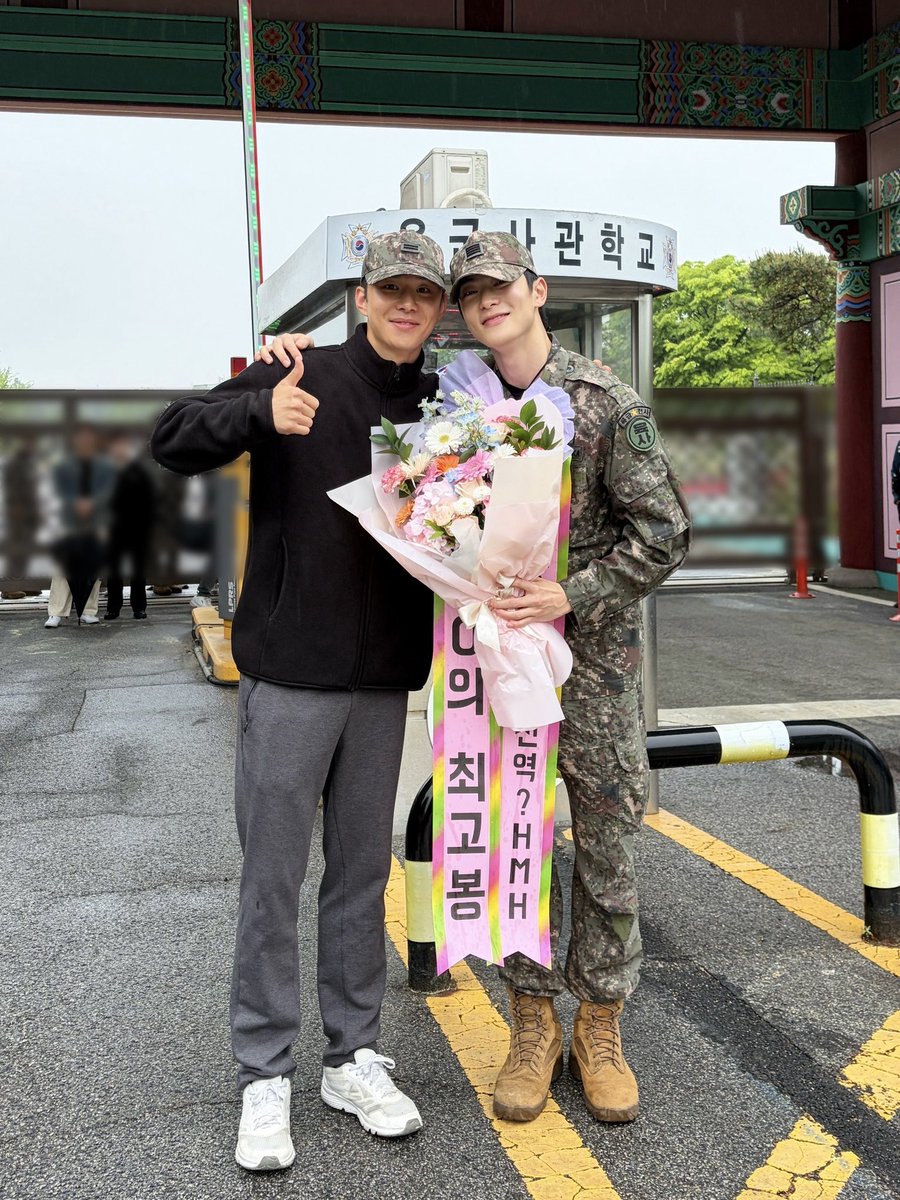 sugaringmeal's tweet photo. 재현이의 전역을 축하합니다🥳

#군필복숭아_당도최고
#WelcomeBack_Jaehyun https://t.co/cN7hrtUzNt
