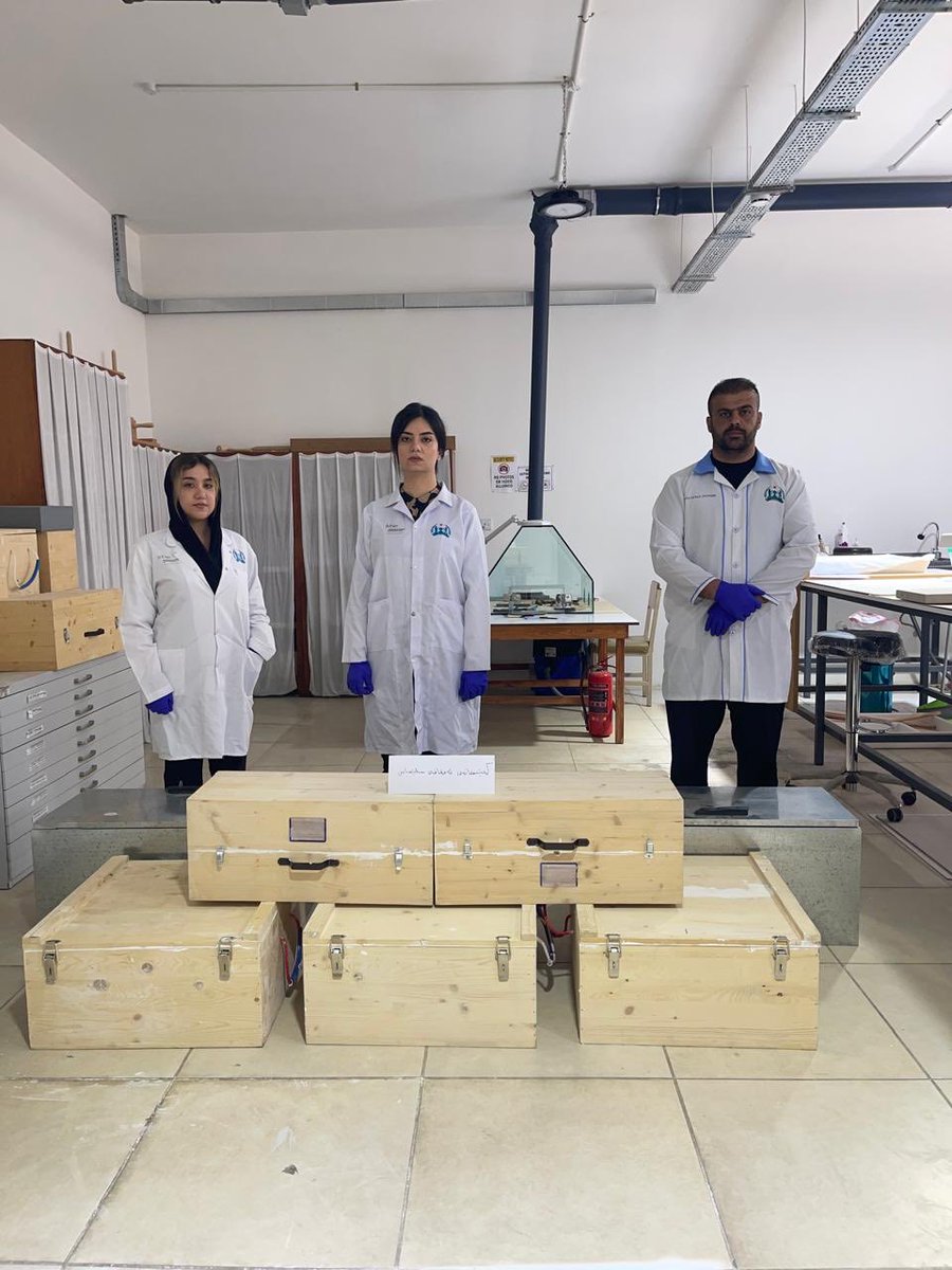 kurdheritageorg's tweet photo. Sending Manuscript Preservation Boxes to Sulaymaniyah Awqaf Library
> As a first step toward preserving and documenting manuscripts and historical records of human heritage, the Center of the Kurdish Heritage Revival Organization has prepared and is sending the following boxes to https://t.co/11Wq5BCjyb