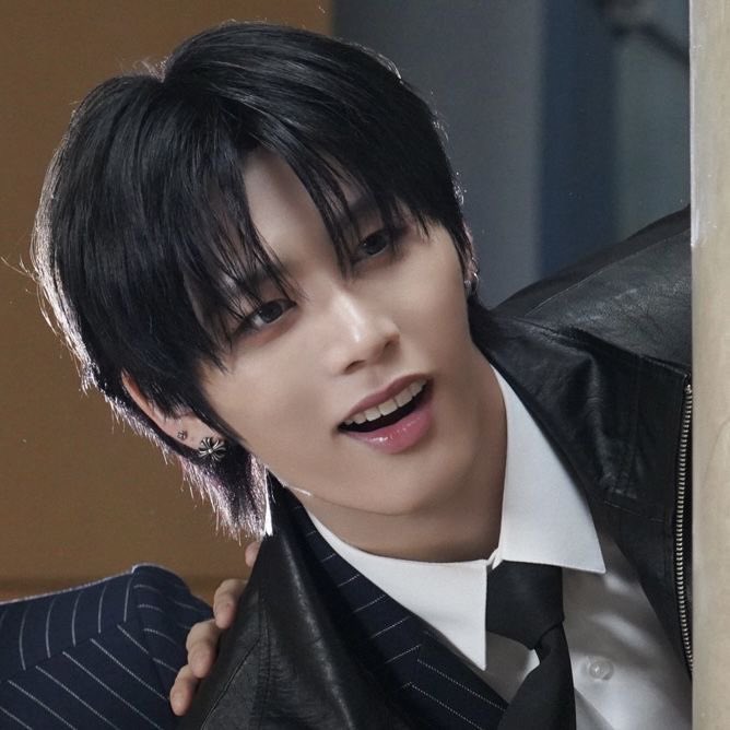 금붕어 tweet media