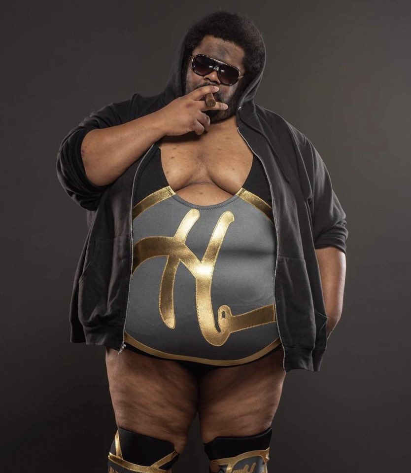 Chupacabra_01's tweet image. 🎂Happy Birthday to Barrington Hughes! @BlaqueThanosBH #BarringtonHughes #MLW #WWE #NXT #ECW #NWA #WCW #TNA #ROH #AEW #LuchaLibreAAA #CMLL #NewJapan #NJPW #ProWrestlingNoah #AJPW