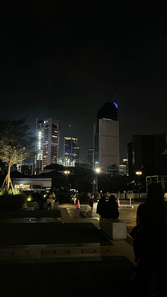 allnightey's tweet photo. mau mulai aktif di x ah
tebak ini dmn hayoo https://t.co/2YDwBpg7O0