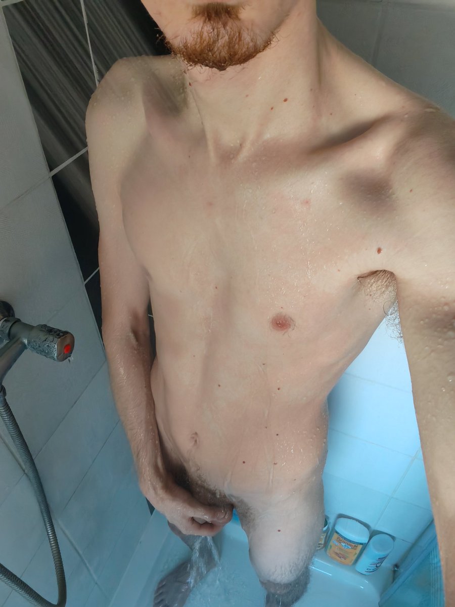 val18cm4u's tweet photo. Bon #dimanchedouceur, le week-end est long et plus c'est long  plus c'est bon !
#nsfw #nsfwtwt #sex #bwc #french #skinny #bonjour #goon
#shower
@PartageDefiHot @OrgasmicGroup https://t.co/cM6AVhBNai