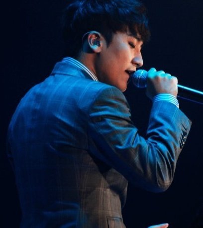 🦋🐼Seungri is my Prince³⁵💙🐼 tweet media
