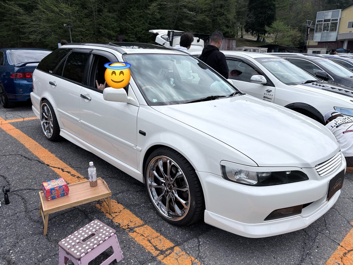 kir_by_729's tweet photo. お喋りしてくれた方やお菓子くださった方、運営さま、ありがとうございました！！

今回は旦那&amp;大好きな友達と4台で集まれて嬉しかった〜✨
はみ出た足でも無傷で来られて本当良かった、、、

ガールズ達にも会えたし、ひまララ🐶にも会えたし、大満足なGWになりました🙇‍♀️ https://t.co/uddOnUeXAq