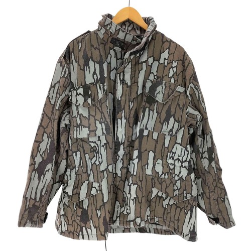 Rob_G_49517tx98's tweet image. I feel like there should be someone who is open and honest on the #computerized #internet. Here's what I want in life and this morning. My camoflauge uniformed outfit, tree bark camo. A CAR. 1974 Oldsmobile Cutlass Supreme. In green. And.... I want to smoke a KOOL.