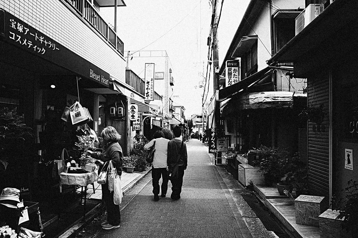 wao_camera's tweet image. 清荒神参道

GRⅣ monochrome
#GR4monochrome #SnapShot 
#monochrome 
#streetsnap