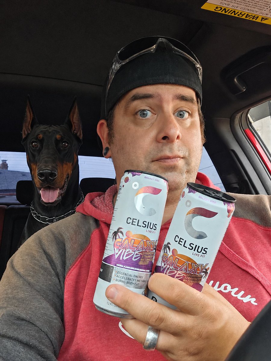 RealOMGAndy's tweet image. I dont live paycheck to paycheck! I live energy drink to energy drink 😎 @CelsiusOfficial #energydrink #like #follow #X