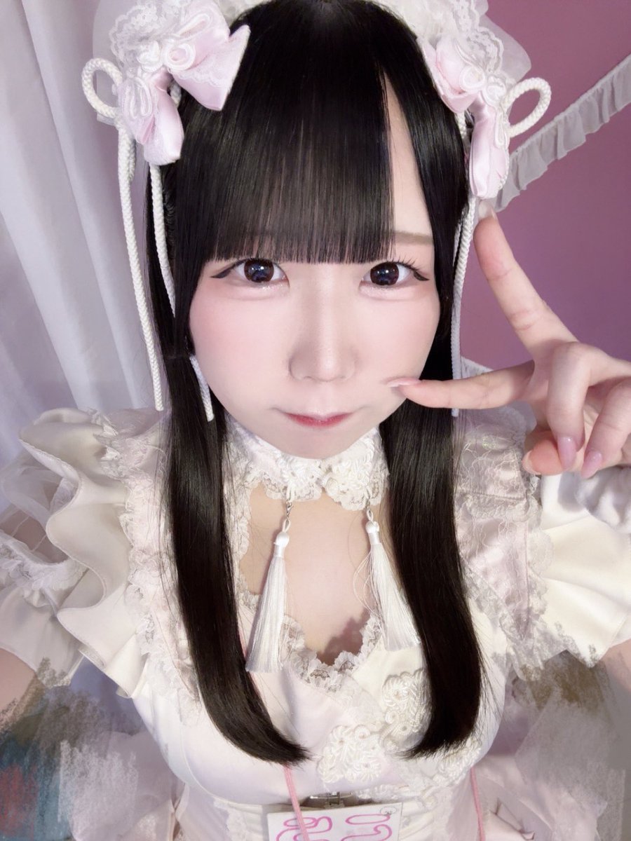 こら♥ tweet media