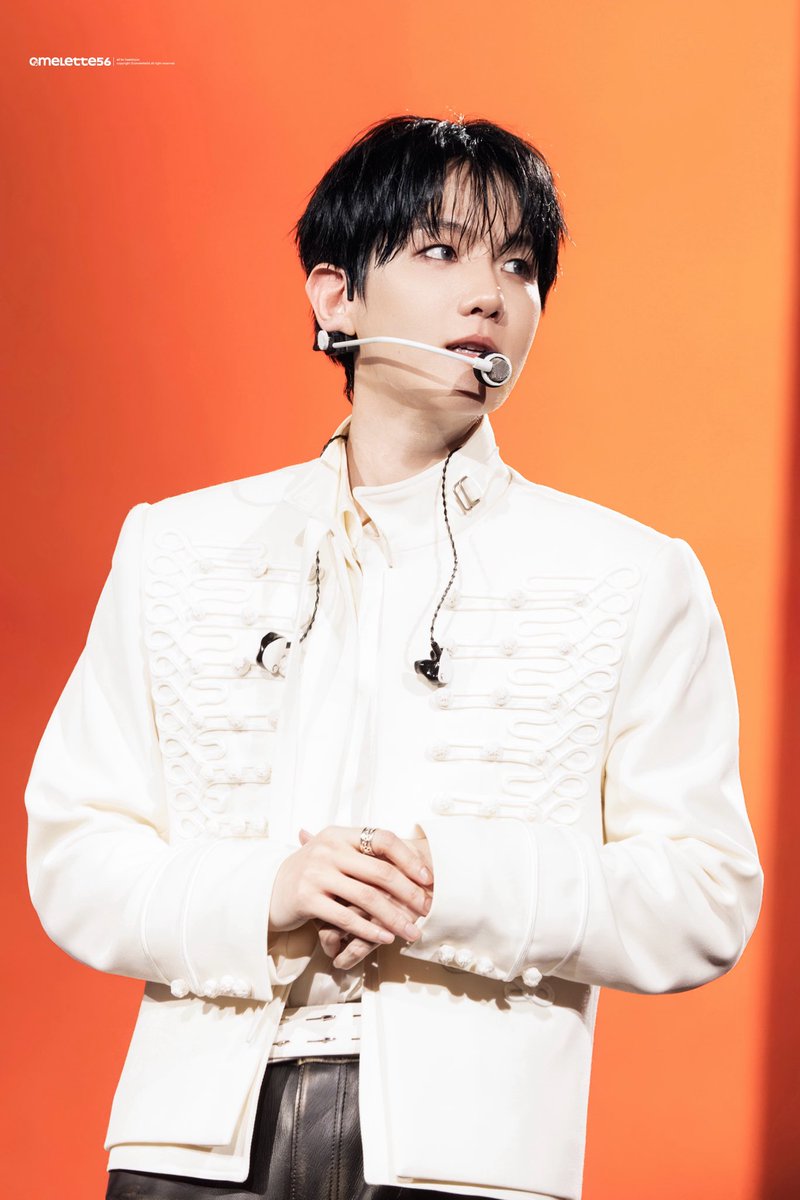 whiiite4's tweet photo. 260426 WIEA 

 #백현 #BAEKHYUN #ベッキョン 
#边伯贤 @B_hundred_Hyun https://t.co/1Z2VyL2S74