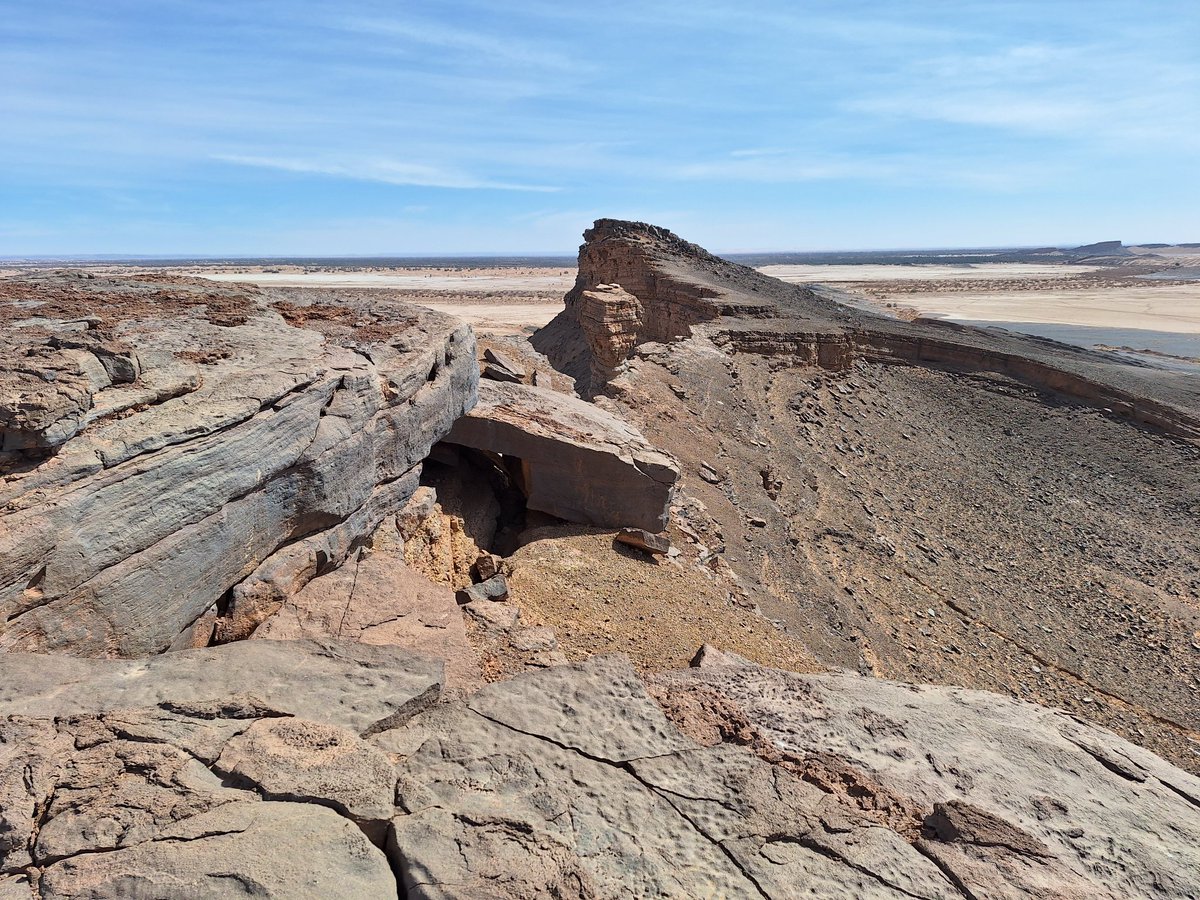 MikoZapalski's tweet photo. #Fieldwork in #Jebel Bou Irafherioun
#Famennian
#Morocco
#Fossils https://t.co/0NI4oQS3lc