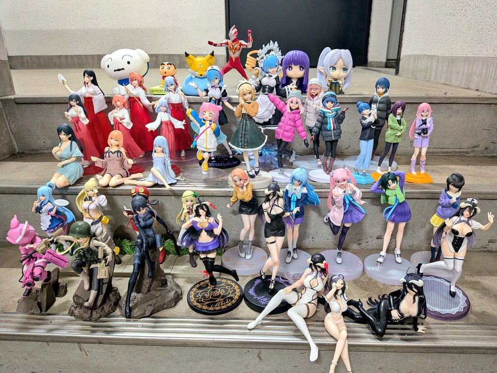 フィギュアの他にもぬいぐるみとか売って全部で6300円くらいだったん
