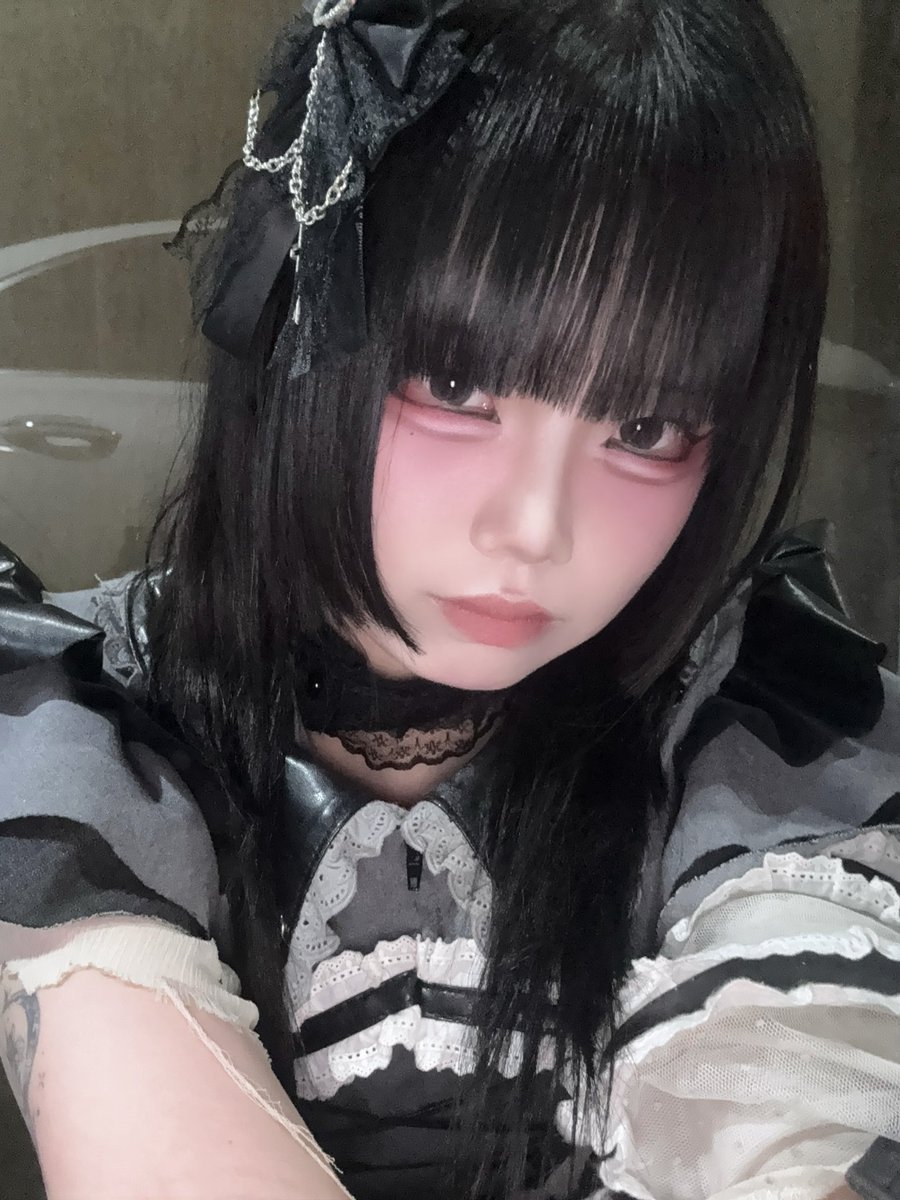 「神狂教 신광교 DEBUT LIVE」

신광교분들 오히로메 출연했습니다!
오히로메 축하드리고 불러주셔서 감사합니다
너무너무 멋있었어요!!!!😍

뭔가 오랜만에 입는 것 같은 오리복!!
방금 찾아봤는데 2주만에 입었네요 어쩐지 오리복이 반갑더라구^^ 근데 오리복 너무 더워요…
겨울엔 왼쪽팔이 너무