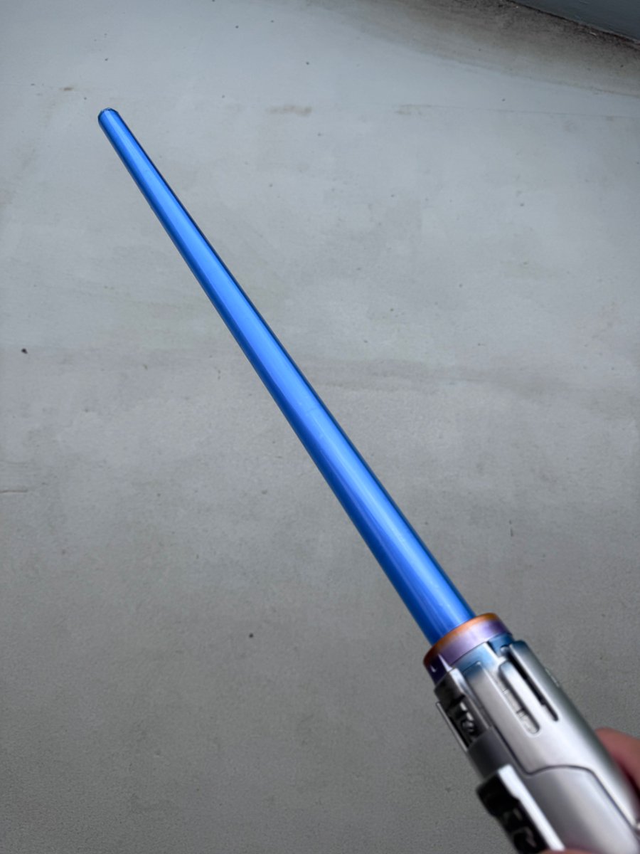 Chibi_WanKenobi's tweet photo. フィルム貼ってカラーブレードにしてみたけどどう？？ https://t.co/5VEN26P2ew