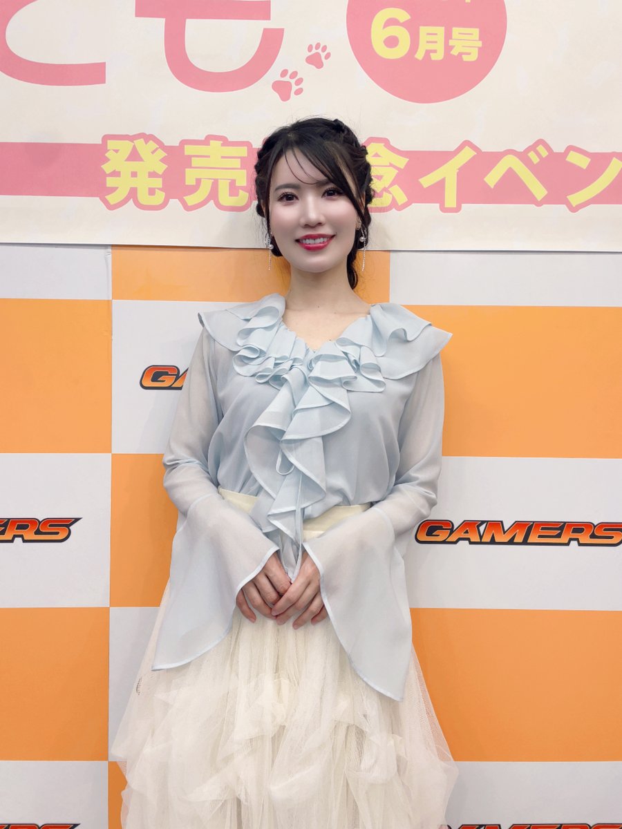 akiba_gema's tweet photo. 【🌟イベント🌟】
倉持明日香さん(@asuka_k911)

「ねことも2026年6月号」発売記念イベント
終演いたしました❗❗

ご参加いただきました皆様🥰
ありがとうございました🙌✨

お写真をいただきましたのでコチラも要チェックゲマ👇👇 https://t.co/XopJ4ffAnK