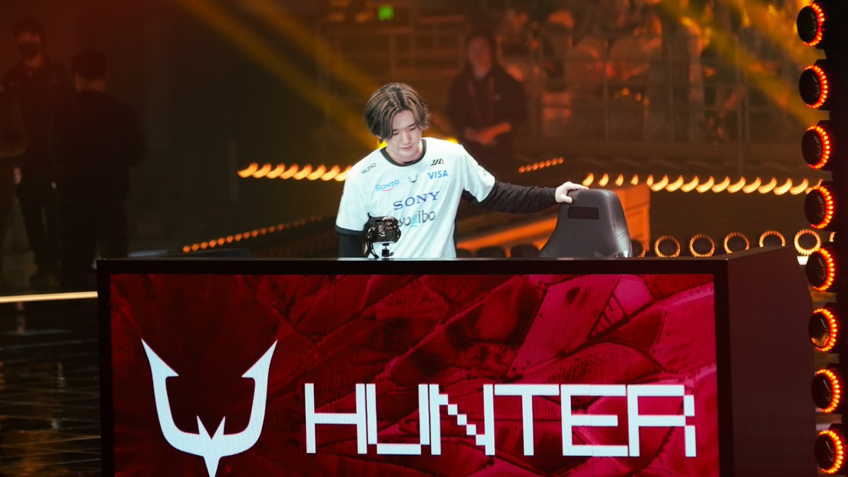REJECT_IDV's tweet photo. We fight until the end ☝️

#RCWIN #第五人格COA #第五人格COAIX https://t.co/ttBdvnTKUz