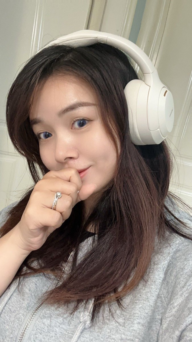 Sakura Chan tweet media