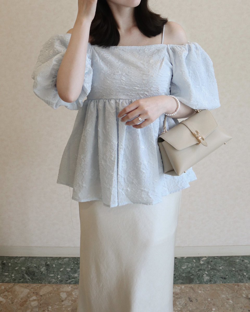 marina__314's tweet image. 2wayで着られるオフショルトップス🤍ふんわりパフスリーブがガーリーで可愛い🫶🏻#Meiru #メイル #gift