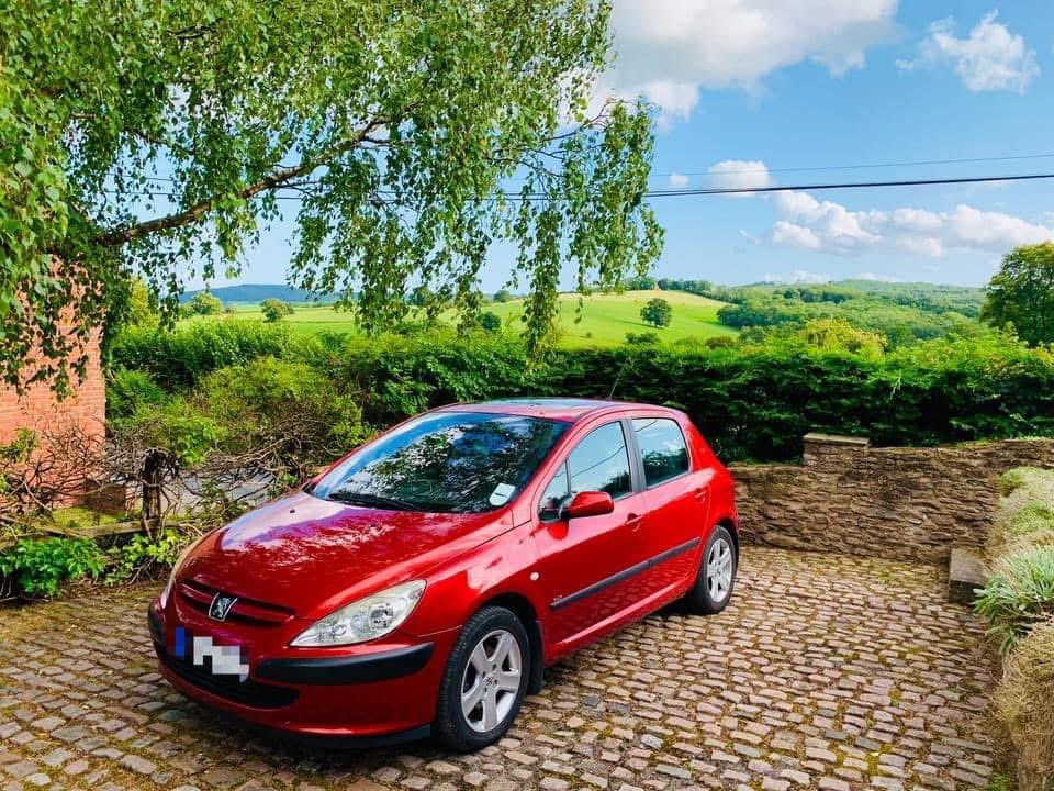 wightlink1's tweet photo. After 11 year of faithful service and many adventures together it’s finally time to say goodbye to my beloved Peugeot 307, my first car! Goodbye Peugeot and thank you! 👋🏻 🚗 https://t.co/NwXAcMBXyP