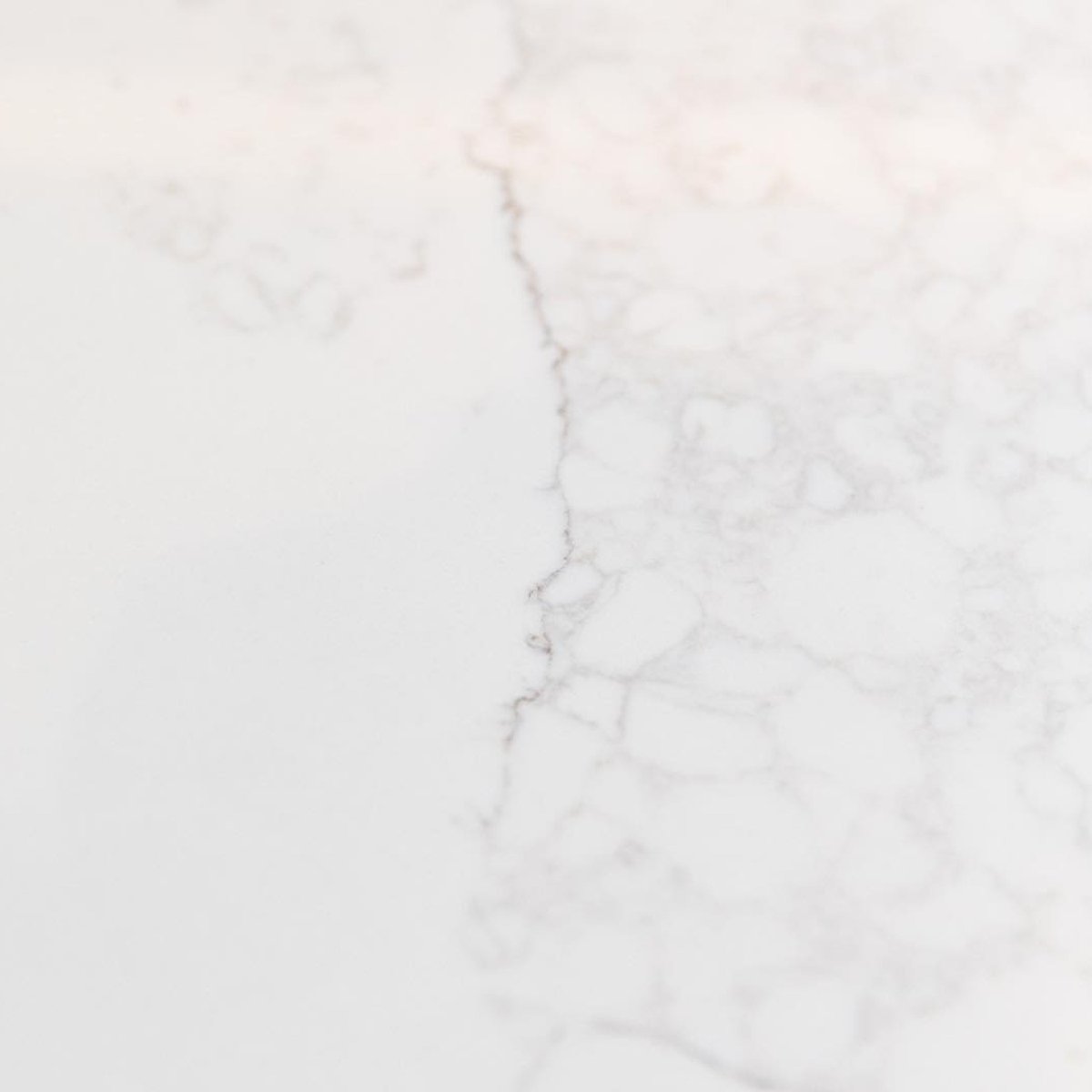 white_rose_reno's tweet image. Every detail matters. Our latest kitchen features handcrafted tiles, bespoke quartz countertops &amp;amp; floating shelves in perfect harmony. Luxury design, thoughtfully executed. #WhiteRoseDesign #KitchenDesign #DubaiInteriors #LuxuryHome #BespokeInteriors