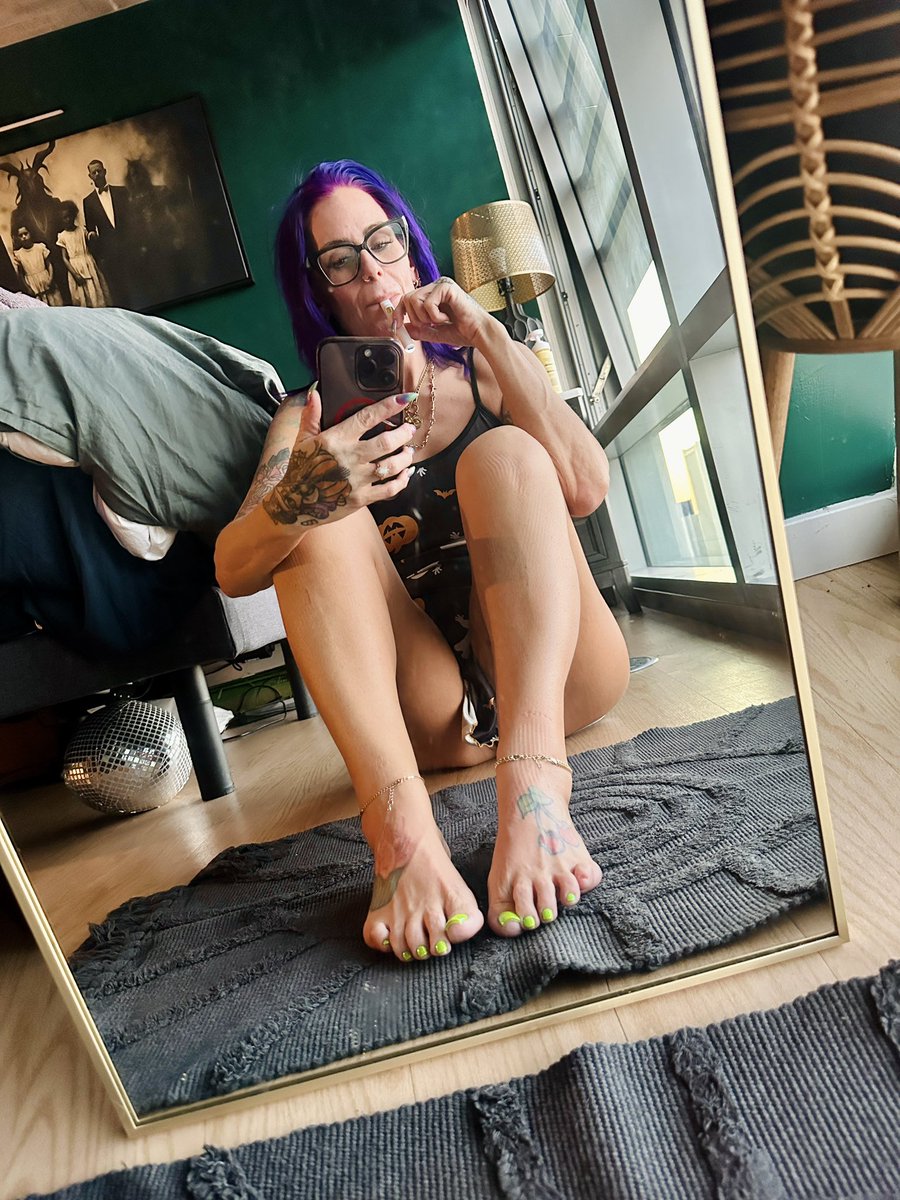 Mrs Blackheartz tweet media