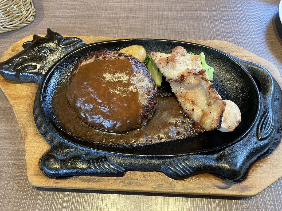 ゆずモカママ tweet media