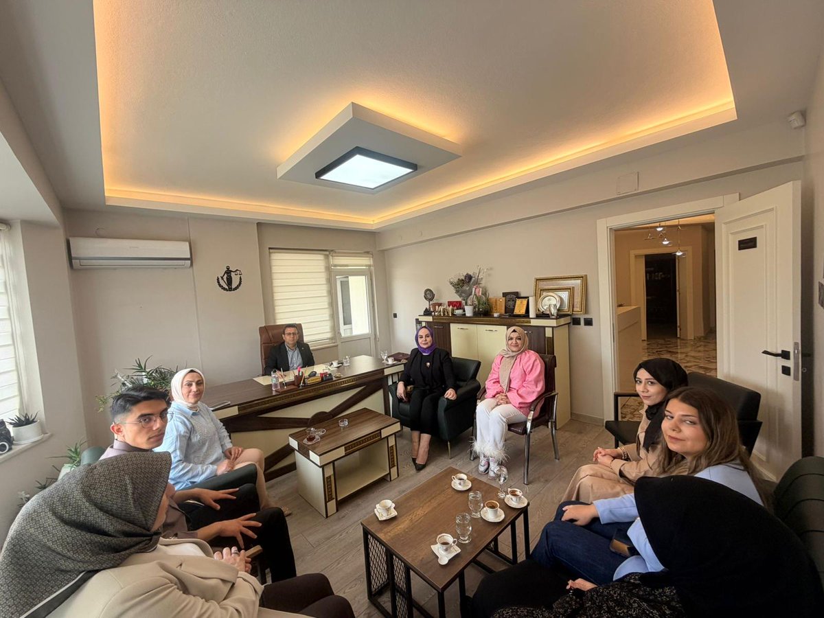 katoderTR's tweet photo. KATODER Genel Merkez Hukuk ve İnsan Hakları Komisyonu tarafından düzenlenen Hukuk Okumaları Doçent Doktor Ahmet Bozdağ'ın sunumuyla gerçekleşti.
#yargı #katoder #stk #Hukuk #adalet #elestiri #sport #sondakika #deprem #astrology #SüperLig #sondakika https://t.co/vtc5kpmxQn