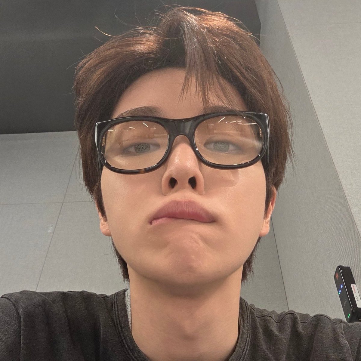 บัมมี่ tweet media