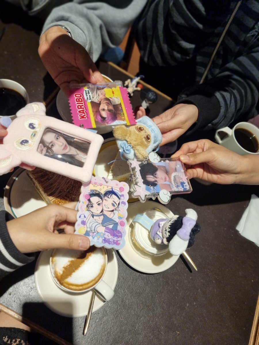 불면의이쑤신 tweet media