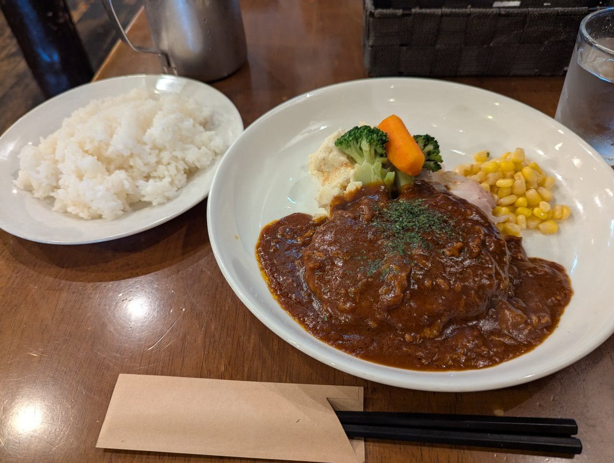 まなみ tweet media