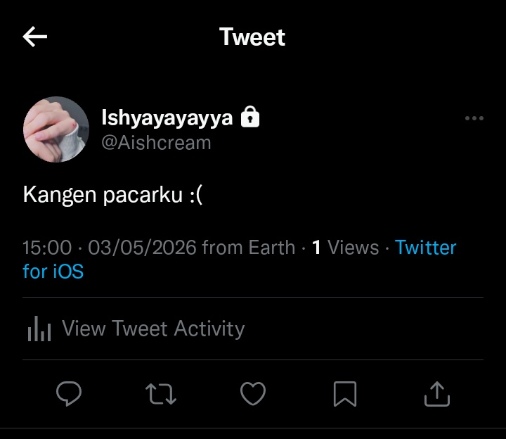 tragiccally's tweet photo. Melepas penat dengan kangen kangenan. 
- Heesa &amp; Ishaya universe

A #heehoon few tweets au https://t.co/Ro8Zkf6IcM