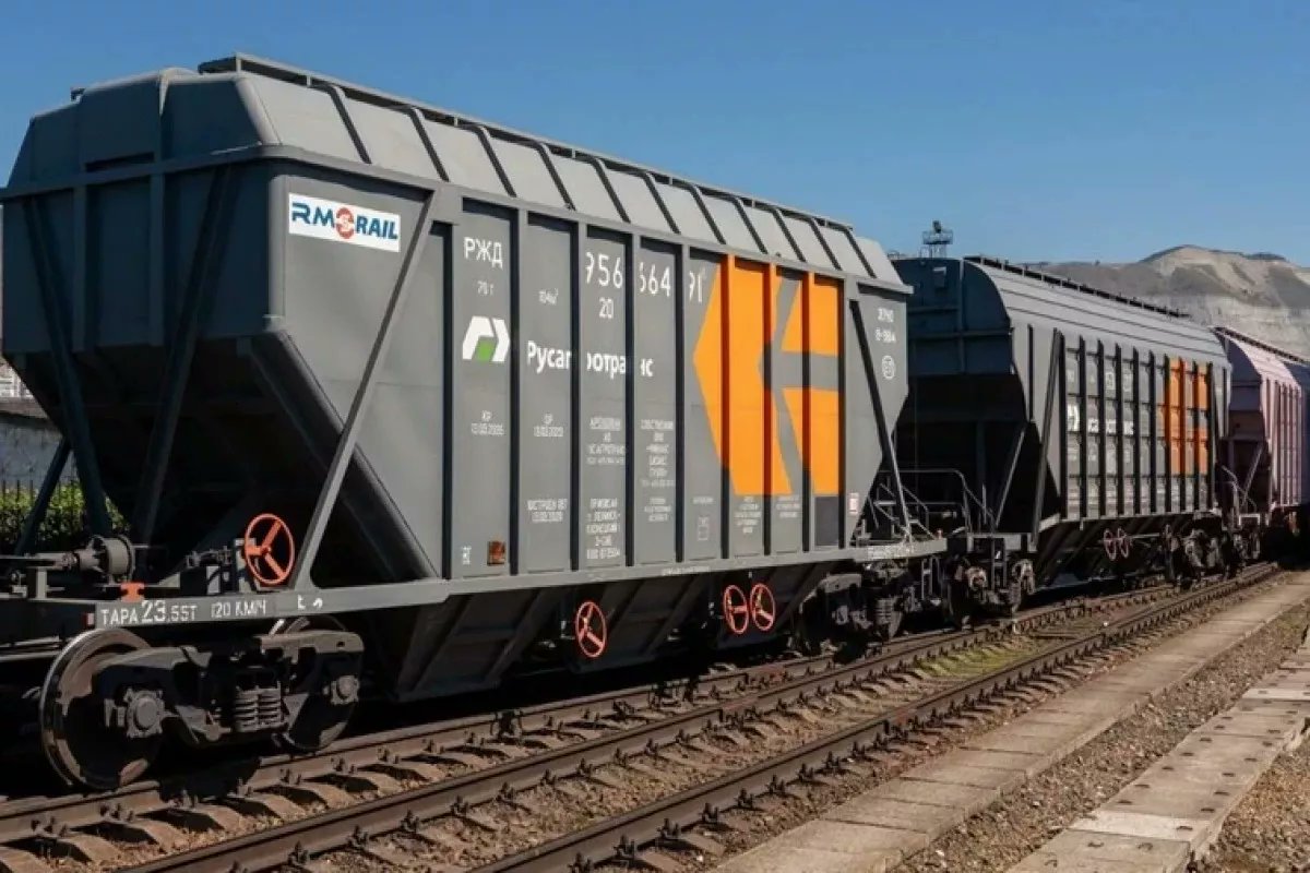 thecaspianpost's tweet image. 🇦🇿🇦🇲A new fertilizer shipment will transit via Azerbaijan to Armenia, continuing recent deliveries.

The flow highlights ongoing logistics, alongside fuel exports across the region.

#Azerbaijan #Armenia #Logistics #Trade #SouthCaucasus