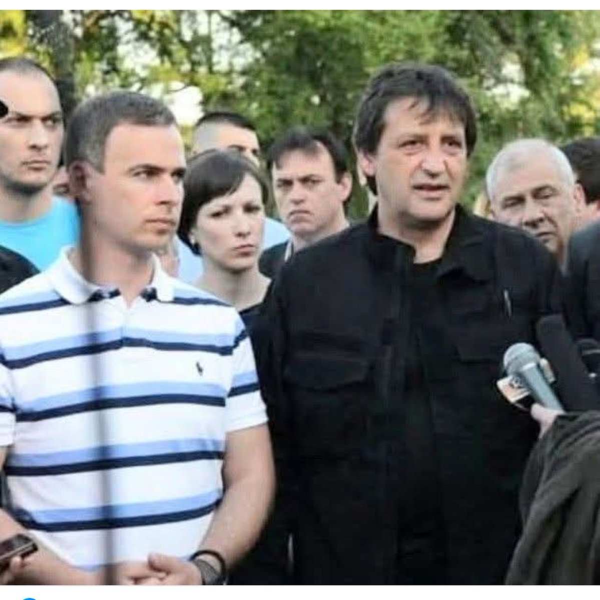 Pa ko ovo nama viri pored Gaše, pa ko ko, buci buci mali Miki Aleksić.

Opozicija 🤡