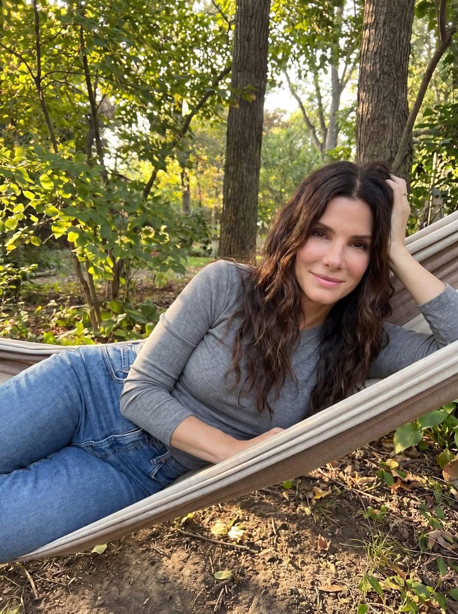 sandra bullock tweet media