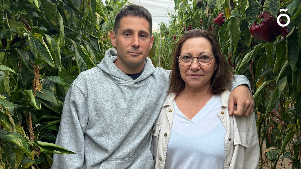 escobi_es's tweet photo. DÍA DE LA MADRE

Hoy es un día para dar las gracias a todas las mamás del mundo. En especial a todas esas madres que además de ser el pilar del hogar, trabajan en el campo con fortaleza, tenacidad y siempre con una sonrisa en la cara. 

¡Feliz Día de la Madre!

#DíadelaMadre https://t.co/q1wN8nOKqE