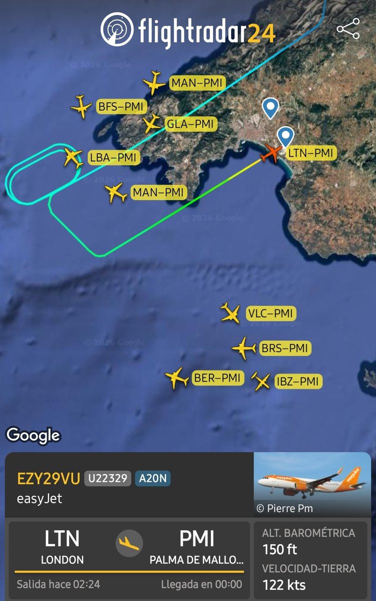 controladores's tweet image. En los últimos 45 minutos solo una tripulación ha conseguido aterrizar en #Palma. Mientras, otras tripulaciones interrumpen la maniobra de aproximación por seguridad. 
Día de tener mucha paciencia.