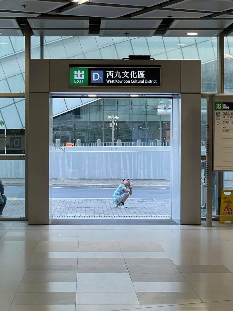 hk2019freehk's tweet photo. (轉載threads)

可能是五一黃金週最佳相片，「文化的思考」 https://t.co/UmKHizlBl5
