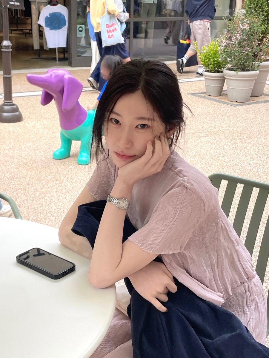 융봄 tweet media