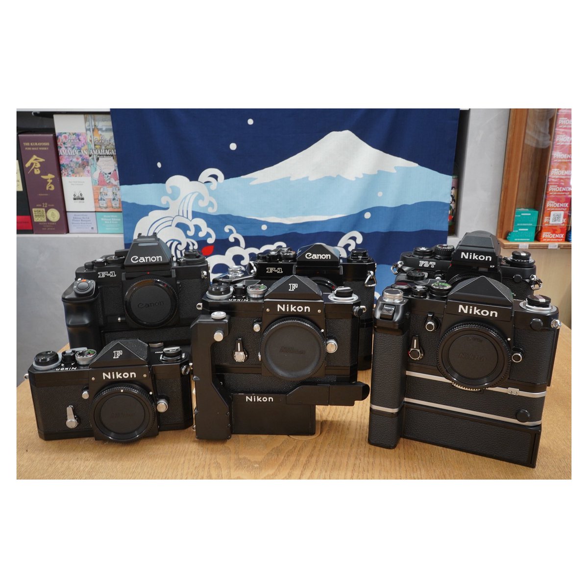 入荷情報‼️】 NikonのFシリーズとCanonのF–1が入荷しました