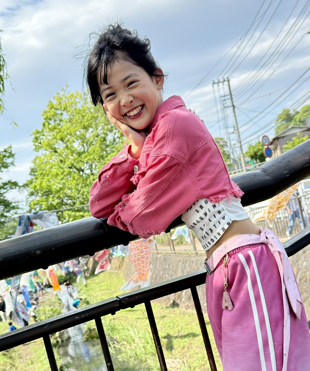 Hina_n_oSan's tweet image. 今日のANJU💜 第17回 舞岡地区連合会
鯉のぼりフェスタ 秒撮編📸

イベントにちなんで鯉のぼりを背景に📸🎏
風強かったからおでこ全開だけど、それでもOKというANJUちゃん🥰
この子の全力smileホント大好き💕

#ANJU
#RADSPERIORS