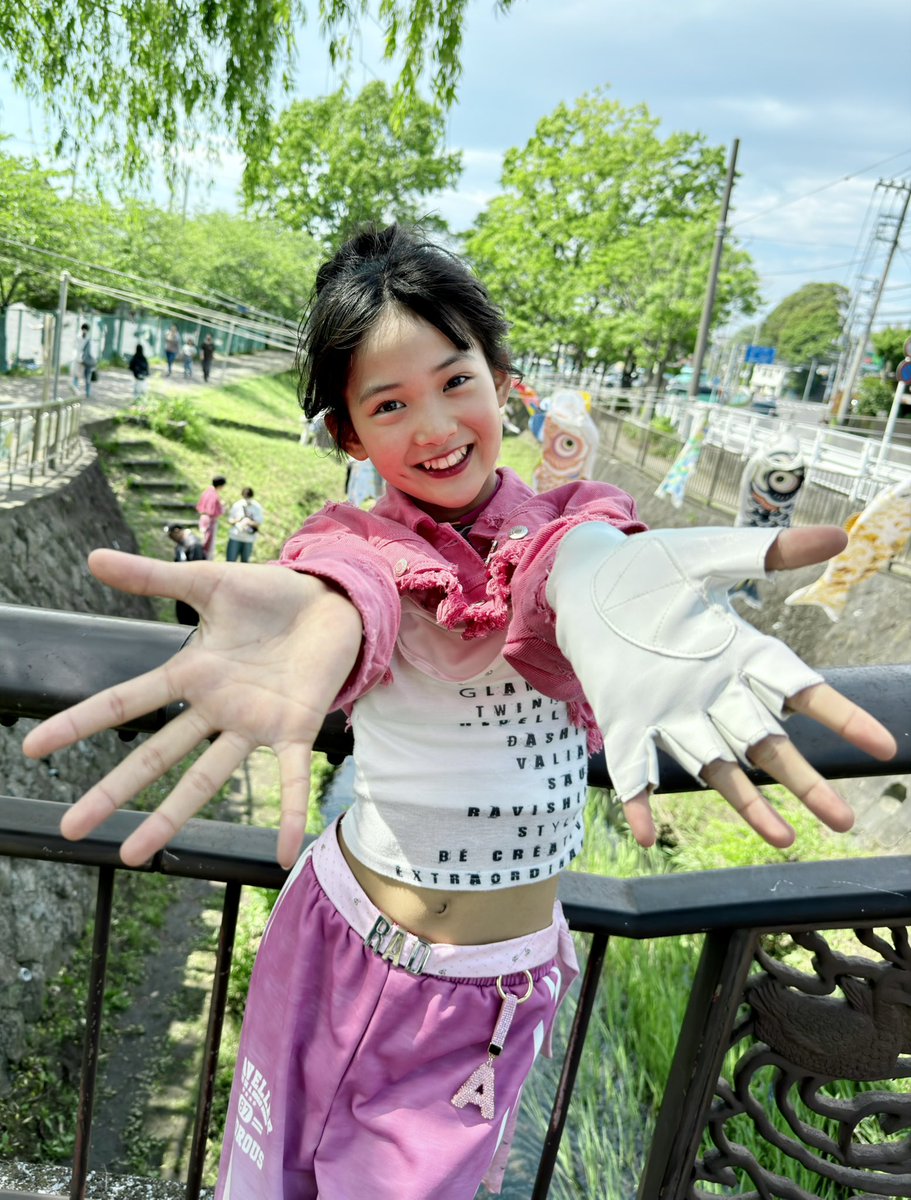 Hina_n_oSan's tweet image. 今日のANJU💜 第17回 舞岡地区連合会
鯉のぼりフェスタ 秒撮編📸

イベントにちなんで鯉のぼりを背景に📸🎏
風強かったからおでこ全開だけど、それでもOKというANJUちゃん🥰
この子の全力smileホント大好き💕

#ANJU
#RADSPERIORS