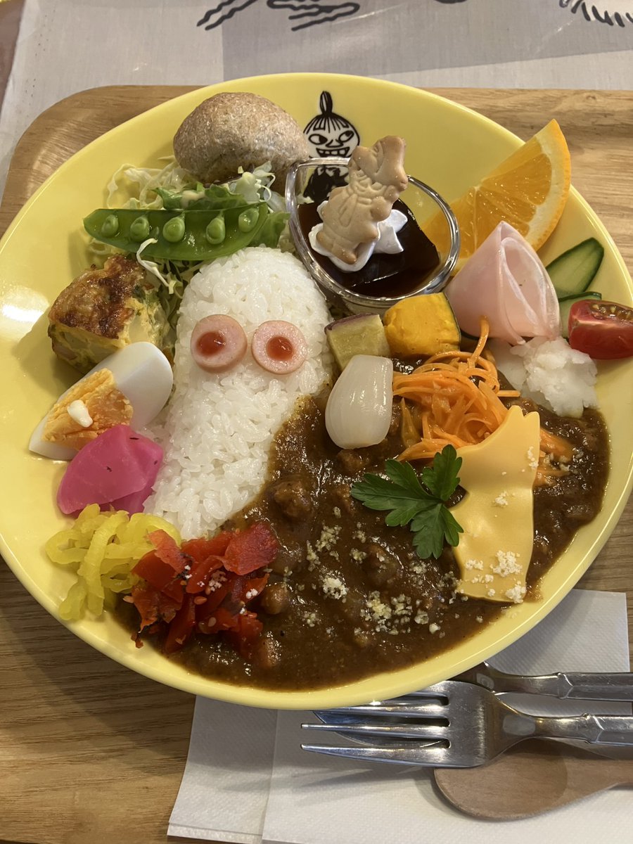 GP4674's tweet photo. 今日はムーミンの家に行ってきました
パパもいましたランチもおいしかったよ～

#カフェドマーニ https://t.co/hHt6xrEd3S