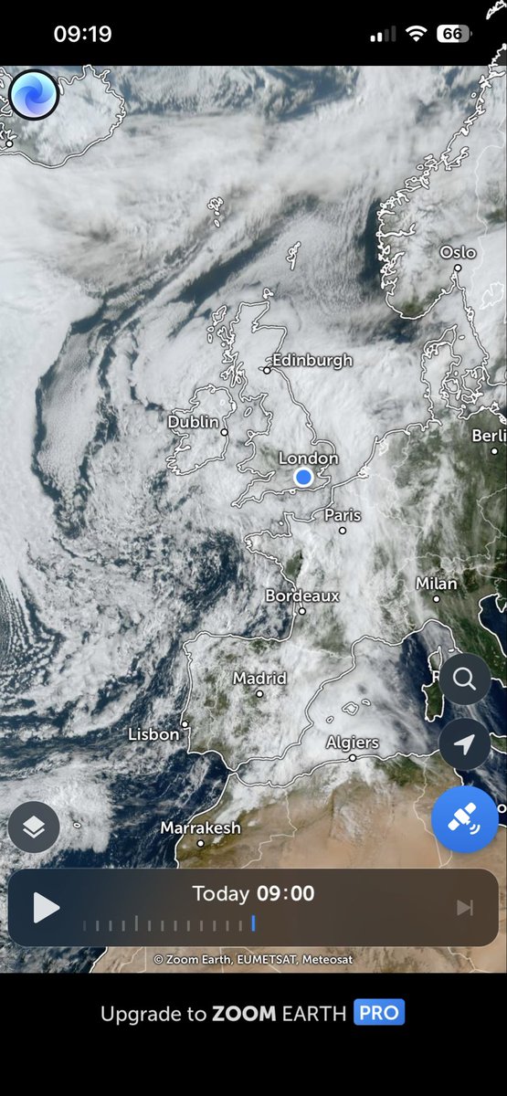 thegreatest2030's tweet image. Impossible amounts of earth covered in cloud again! #chemtrails #geoengineering @GeoengWatch @GeoWatchGallery @bbcweather @metofficeUK @uk_caa