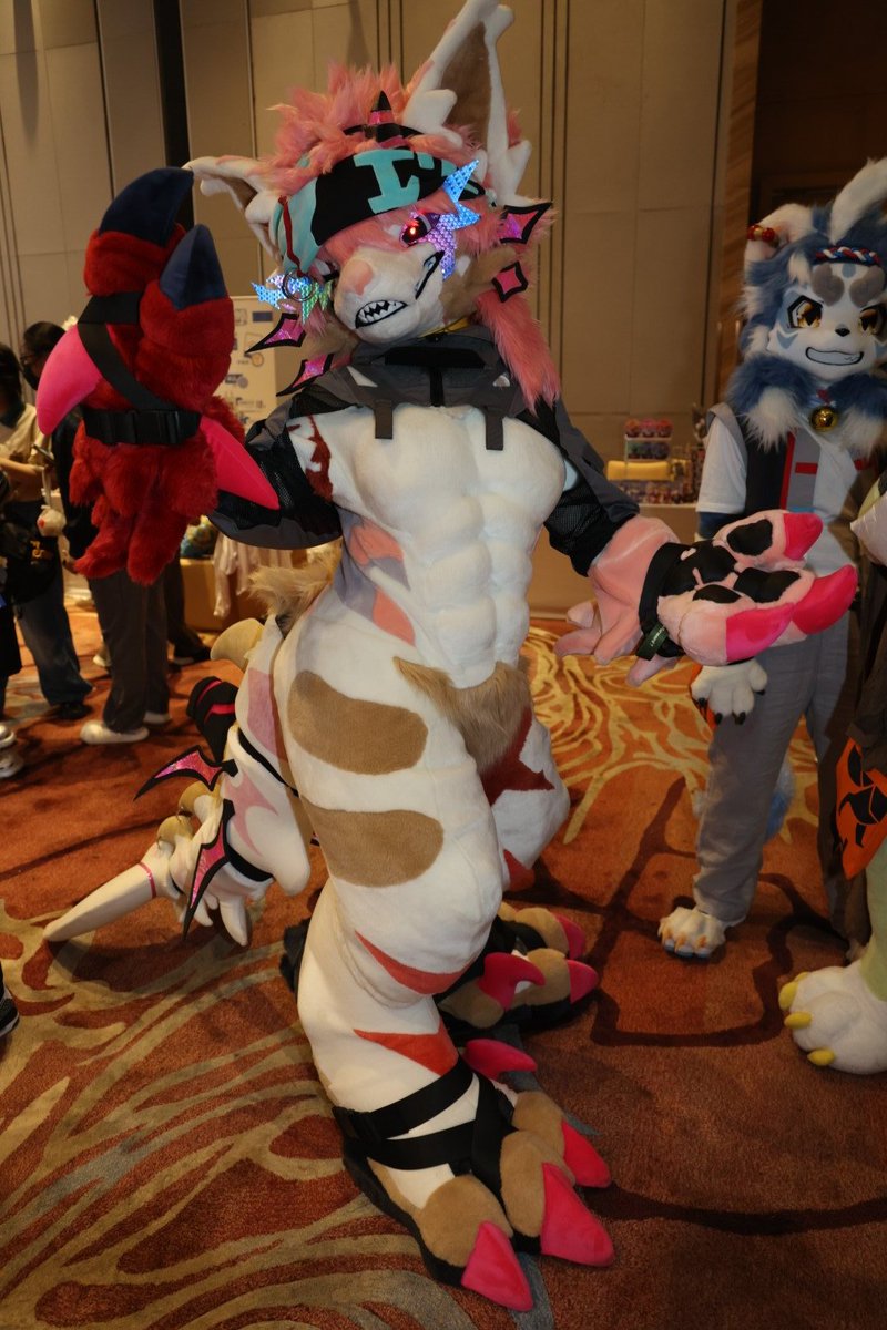 Alysterwolf tweet media