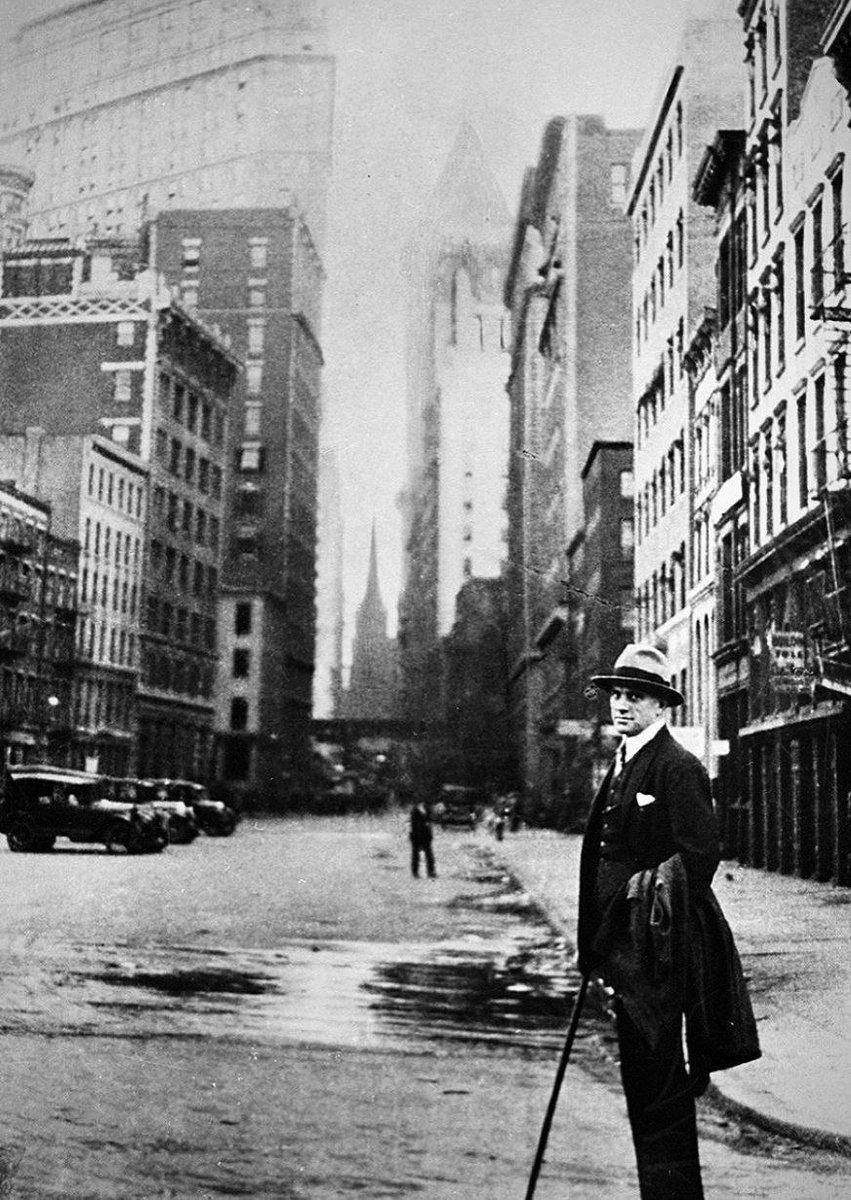 JmyLss's tweet photo. "Aucun pays ne profère autant d'âneries moralisatrices, arrogantes, idéalistes et hypocrites que les États-Unis."

Vladimir Maïakovski, Ma découverte de l'Amérique, 1926 https://t.co/IysBkiqjXV