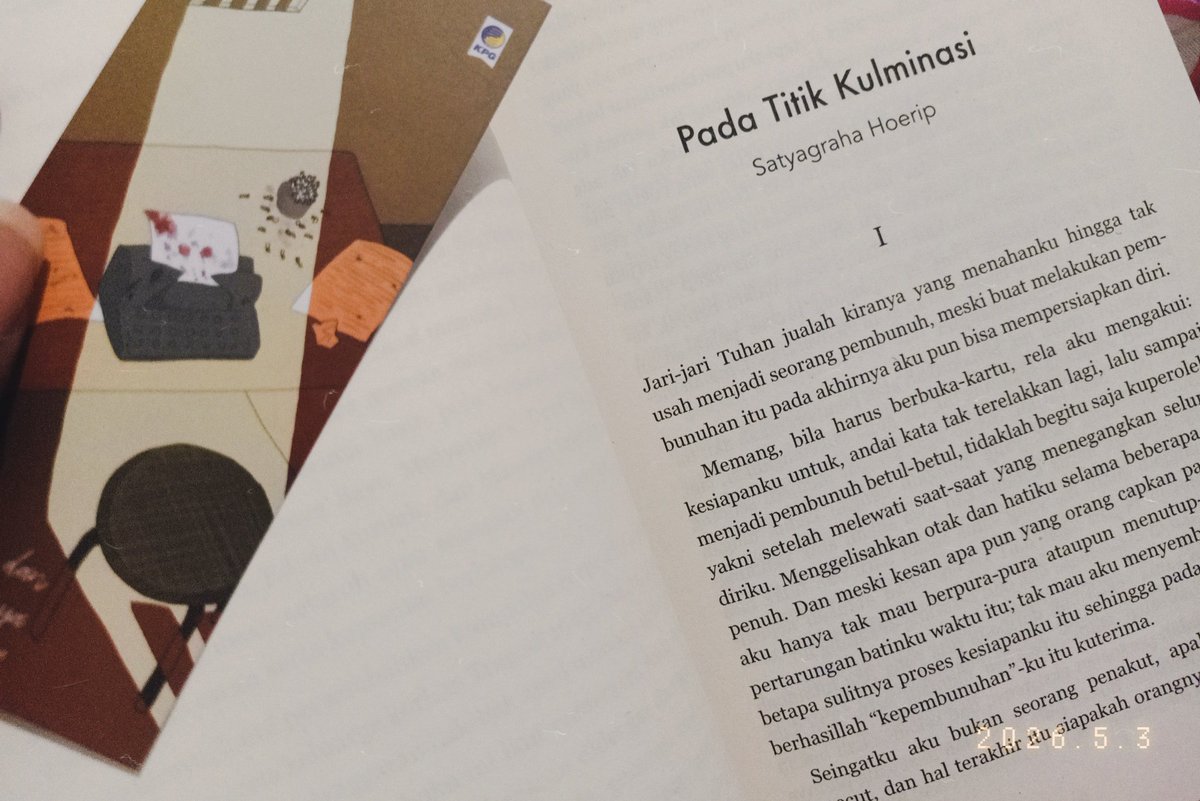 312219s's tweet photo. harini haaappi sekaali :3 mam sama keluarga dan buku kado dari bunda ♥️ (bonus foto aku dan juna yang suka foto imut sama aku) https://t.co/Y6zJtgmqxs