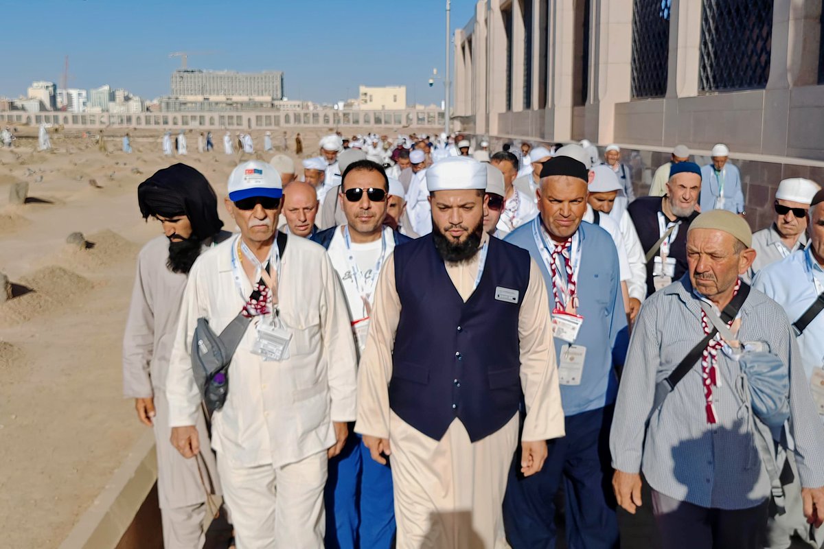 SemersahTurizm's tweet photo. 3. kafile hacı adaylarımız Cennet-ül Baki Kabristanlığı'nı ziyaret etti.

#Hac #Hac2026 #Semerşah https://t.co/ROLAQDmy3P