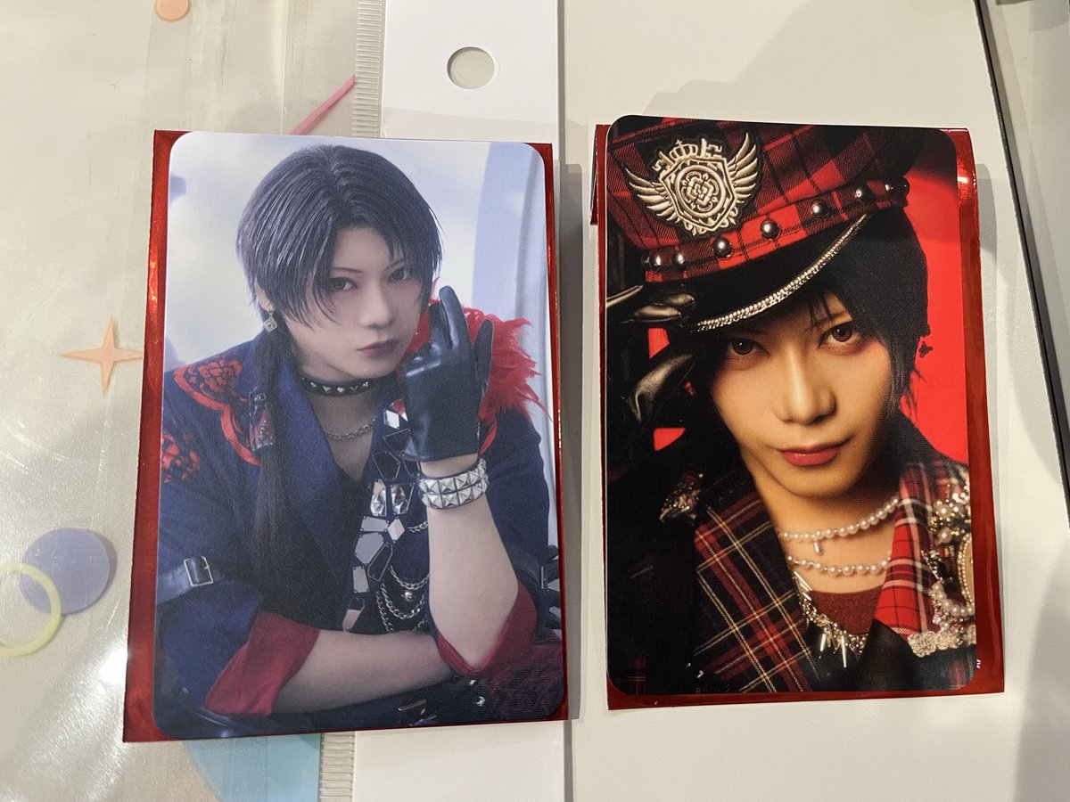 17_trade17's tweet photo. 【譲渡】【交換】
ミュージカル刀剣乱舞 刀ミュ 加州清光 単騎出陣 グッズ
缶バッジ ふぉとカード フォトカード ランダム

譲：画像のもの
求：定価

本日夜公演終演前後 会場付近にて手渡し

お気軽にお声掛けください https://t.co/OogoCMOGxB
