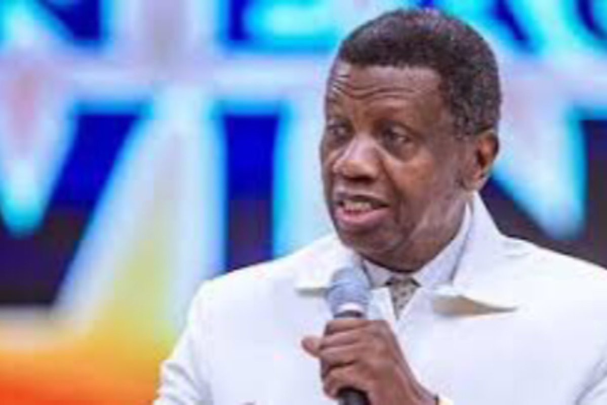 qubesmagazine's tweet image. Controversy in religious space 👀⛪
Some bishops disagree with Adeboye’s statement on marriage and cooking! #Trending #Church

Read reactions 👉 bit.ly/3YHHl0a